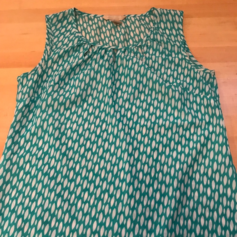 Banana Republic XS 100% polyester top